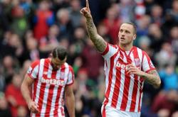 kaiyun-西汉姆发布备战花絮，窗口期回应争议，中超任务艰巨，资深球员宣示担当-kaiyun