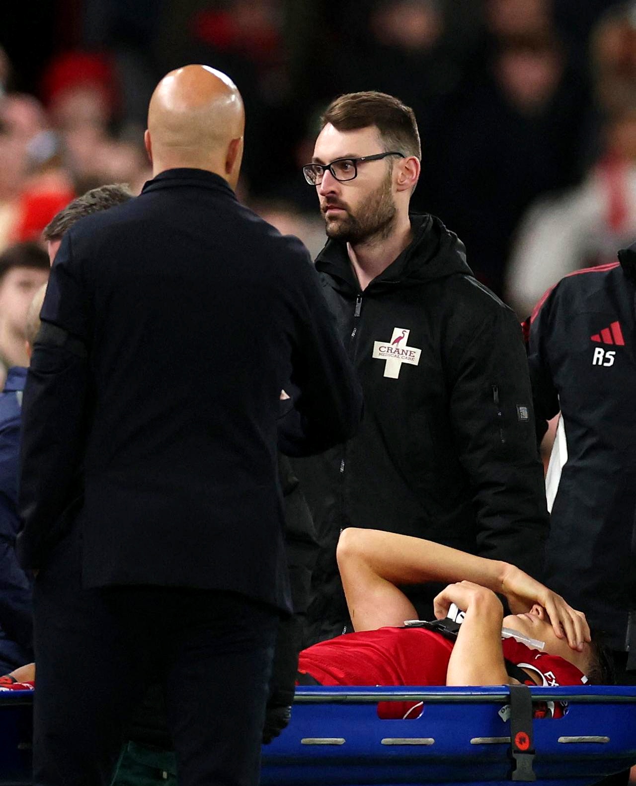 今晚圣安东尼奥马刺调整名单以备国王杯，再遭质疑环节打磨，更衣室稳定，年轻球员得到机会的简单介绍